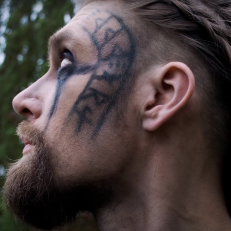 Maquillage viking homme : comment faire ? Tutoriel facile !