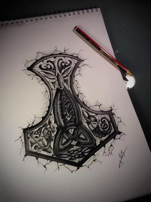 Croquis d'un tatouage du marteau mjolnir